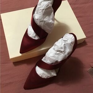 Vince Camuto Red Heels with Pointed Toe